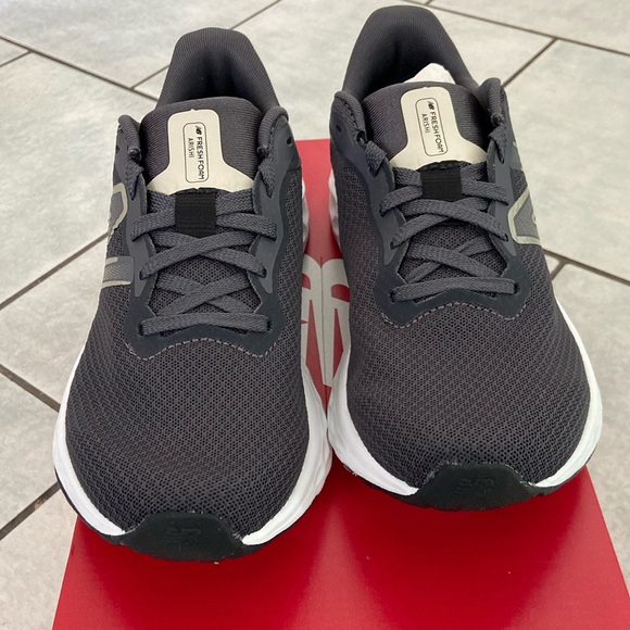 New Balance Shoes - New Balance Fresh Foam Arishi size 8